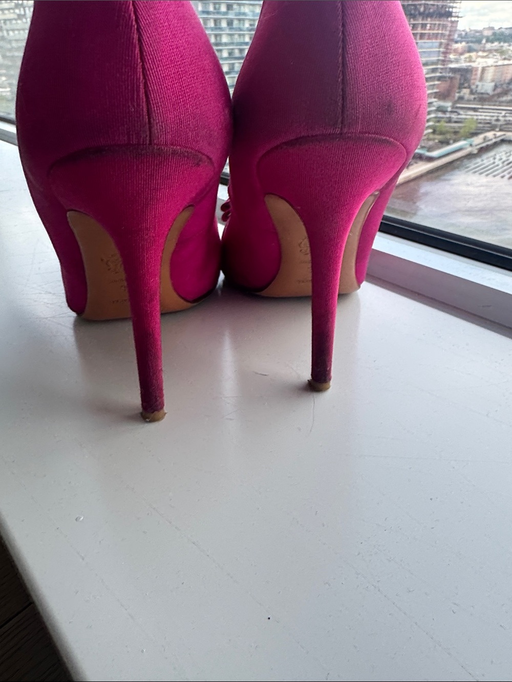 Bruno Magli Pink Pointed Toe Bow Pump - Picture 3 of 4